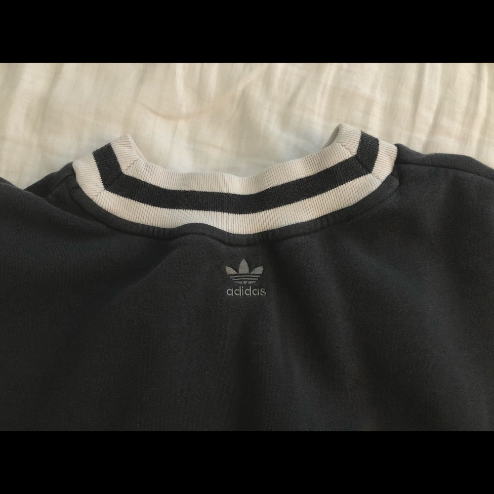 Adidas sweatshirt - Picture 3 of 4